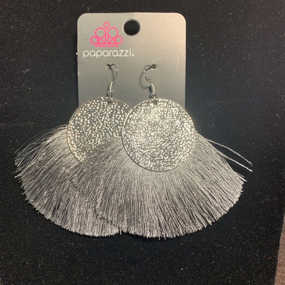 Paparazzi earrings